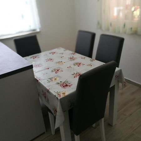 Apartman Nekic Опатия Екстериор снимка